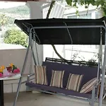 Eva Apartman *